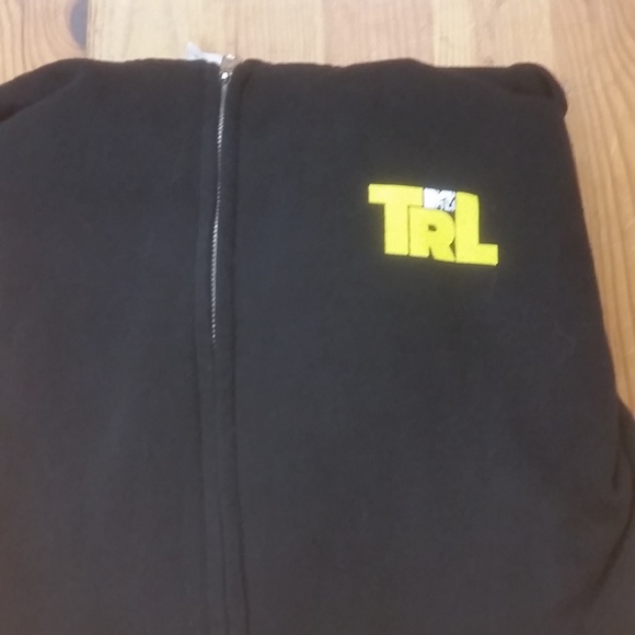 Rare MTV TRL Black Zip Up Sweatshirt - Picture 1 of 2